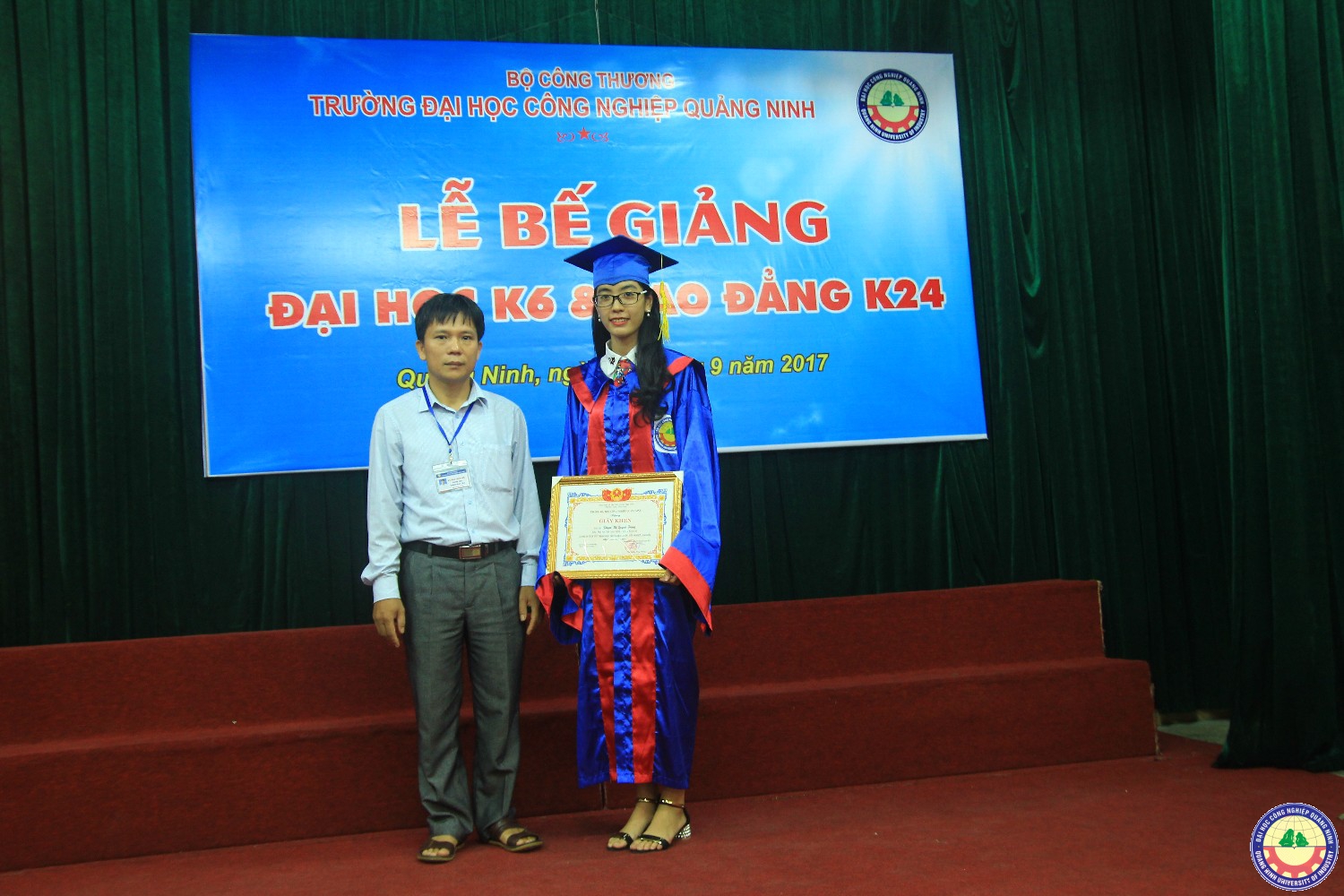 Lễ bế giảng và trao bằng tốt nghiệp K6