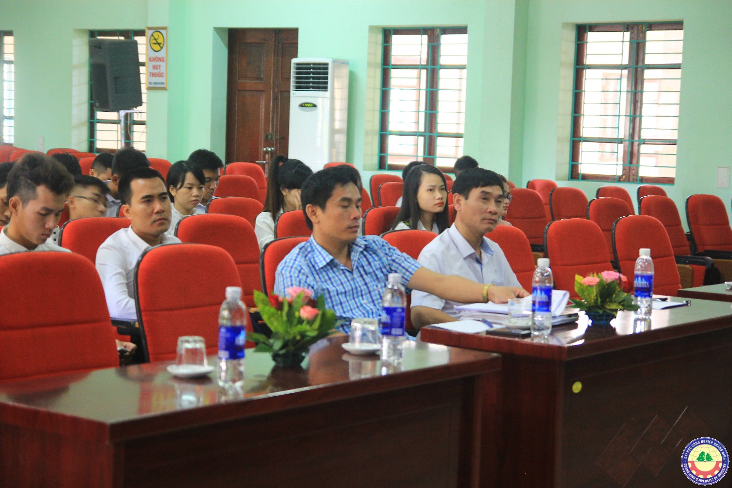 Đại hội chi bộ sinh viên