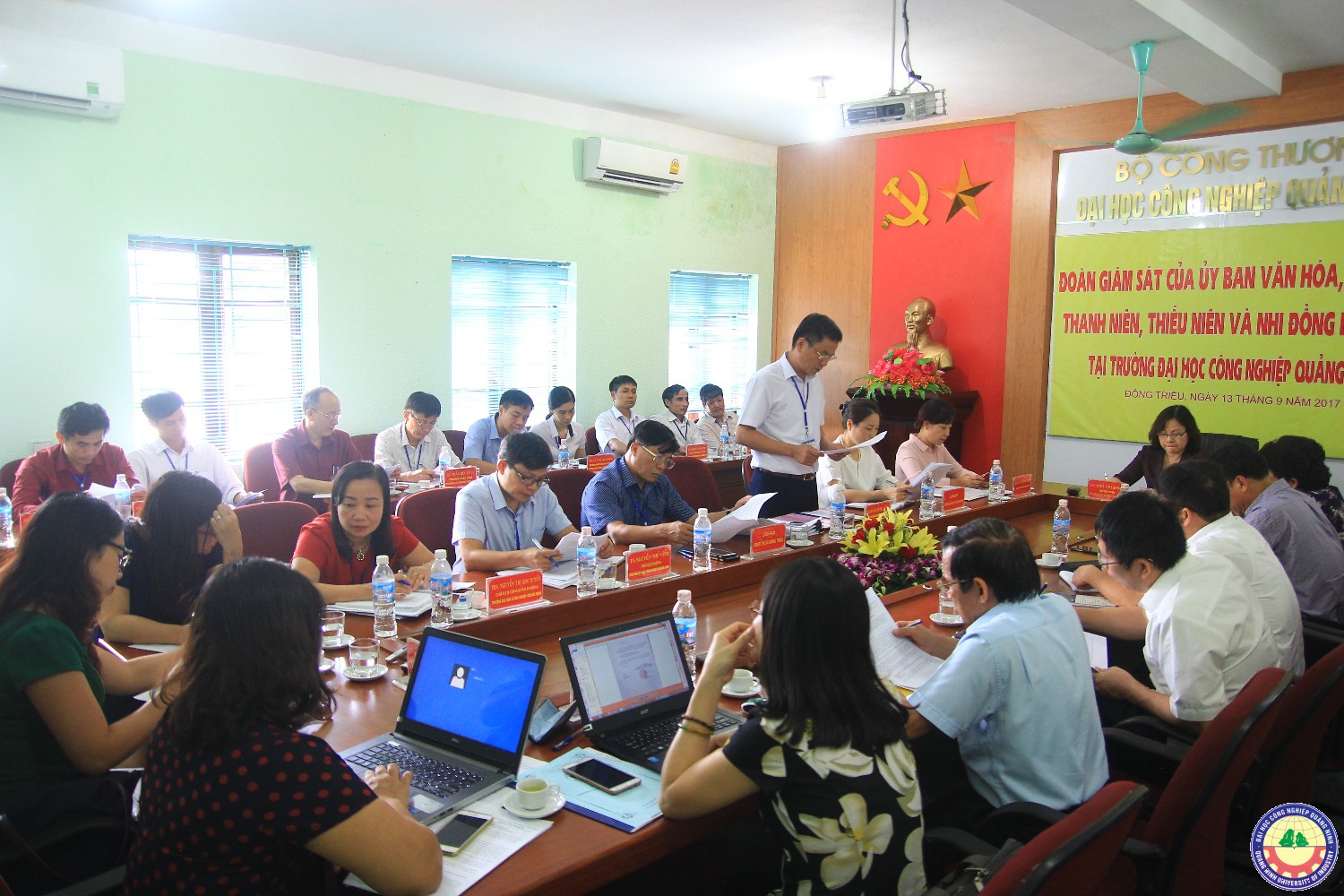 Đoàn giám sát của Uỷ ban Giáo dục TTN-NĐ về làm việc tại trường ĐHCNQN