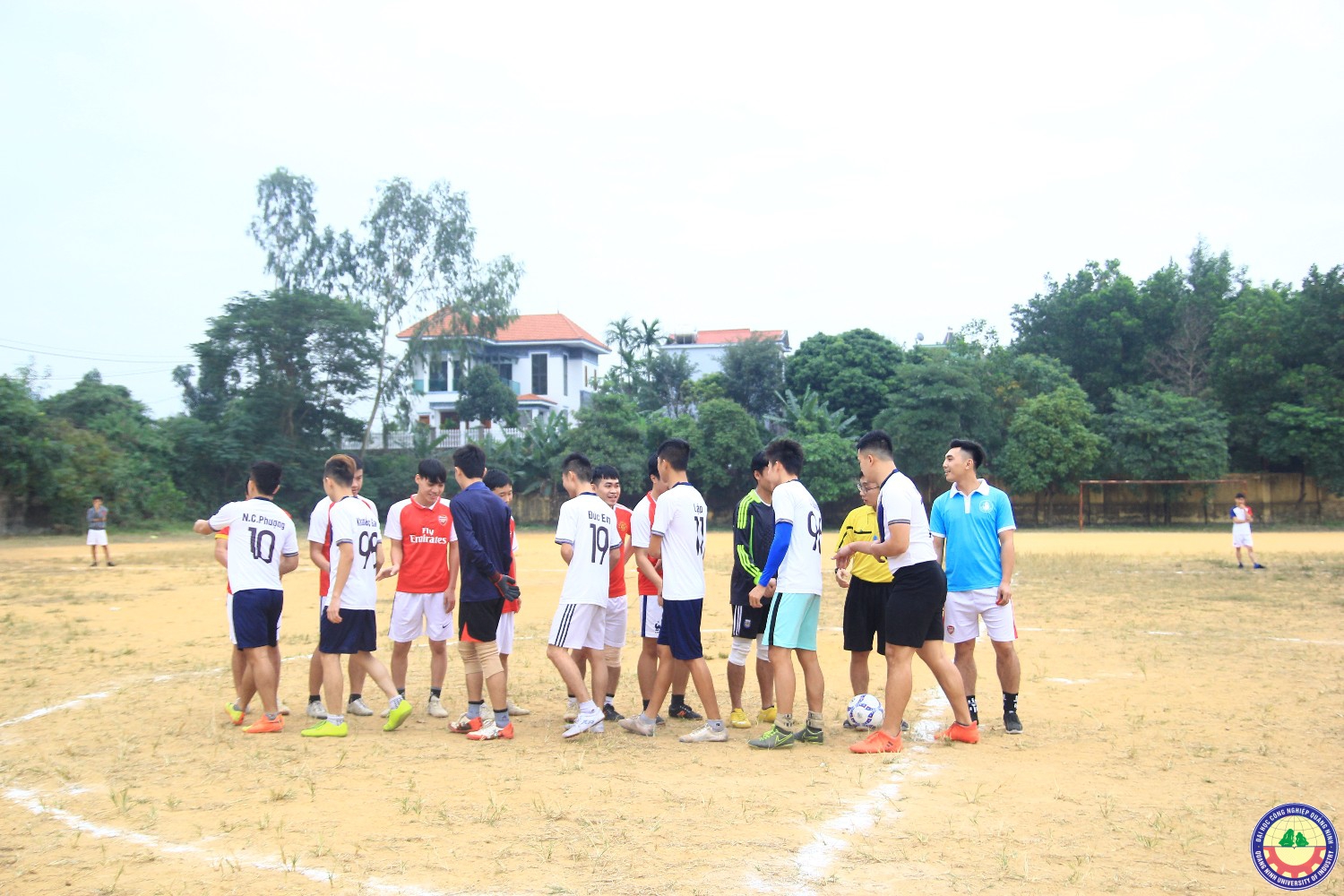 Giải bóng đá các câu lạc bộ hội sinh viên năm 2017
