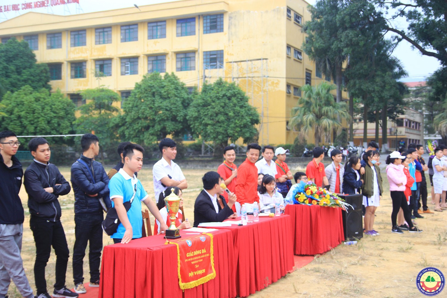 Giải bóng đá các câu lạc bộ hội sinh viên năm 2017