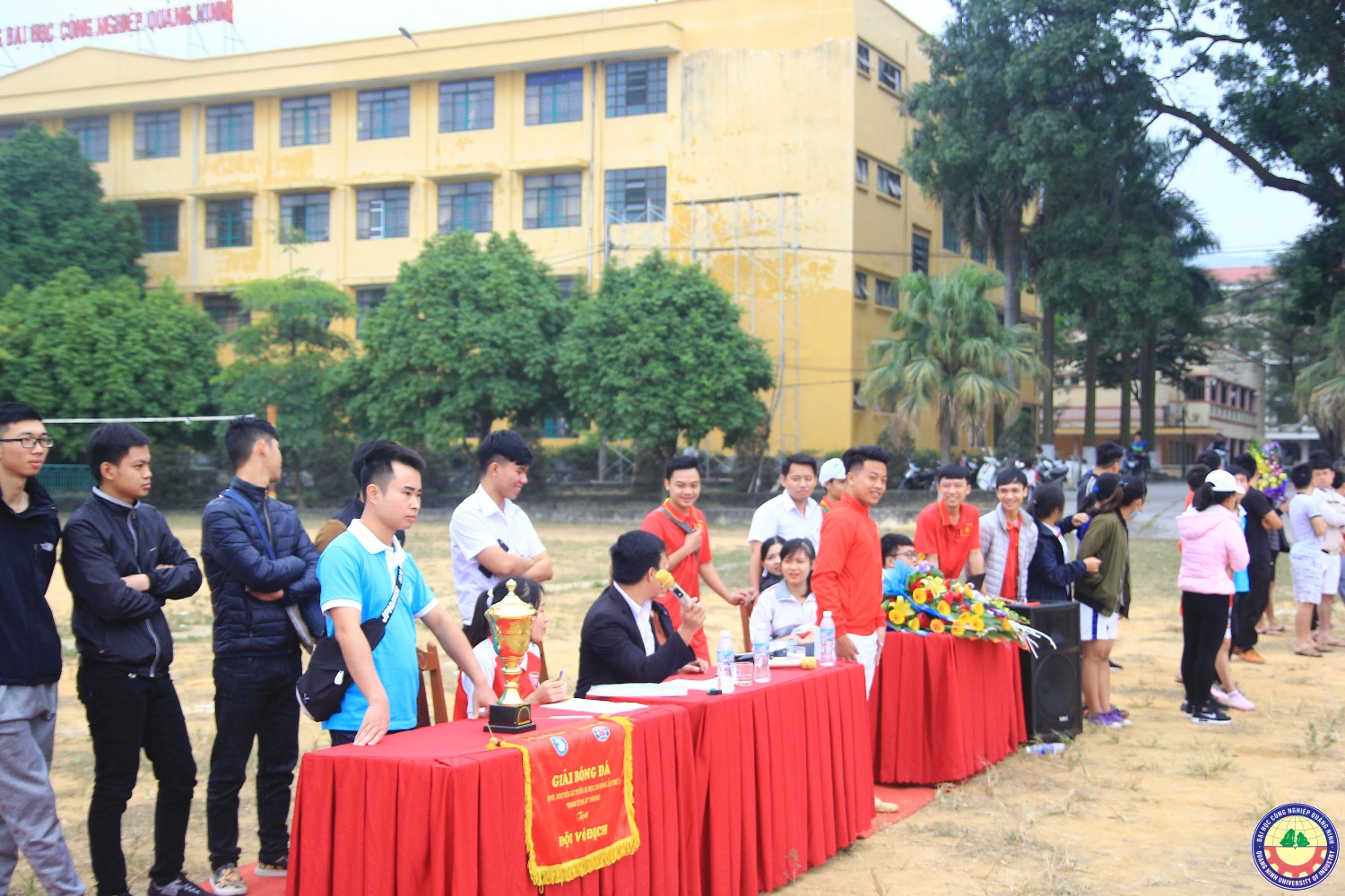 Giải bóng đá các câu lạc bộ hội sinh viên năm 2017