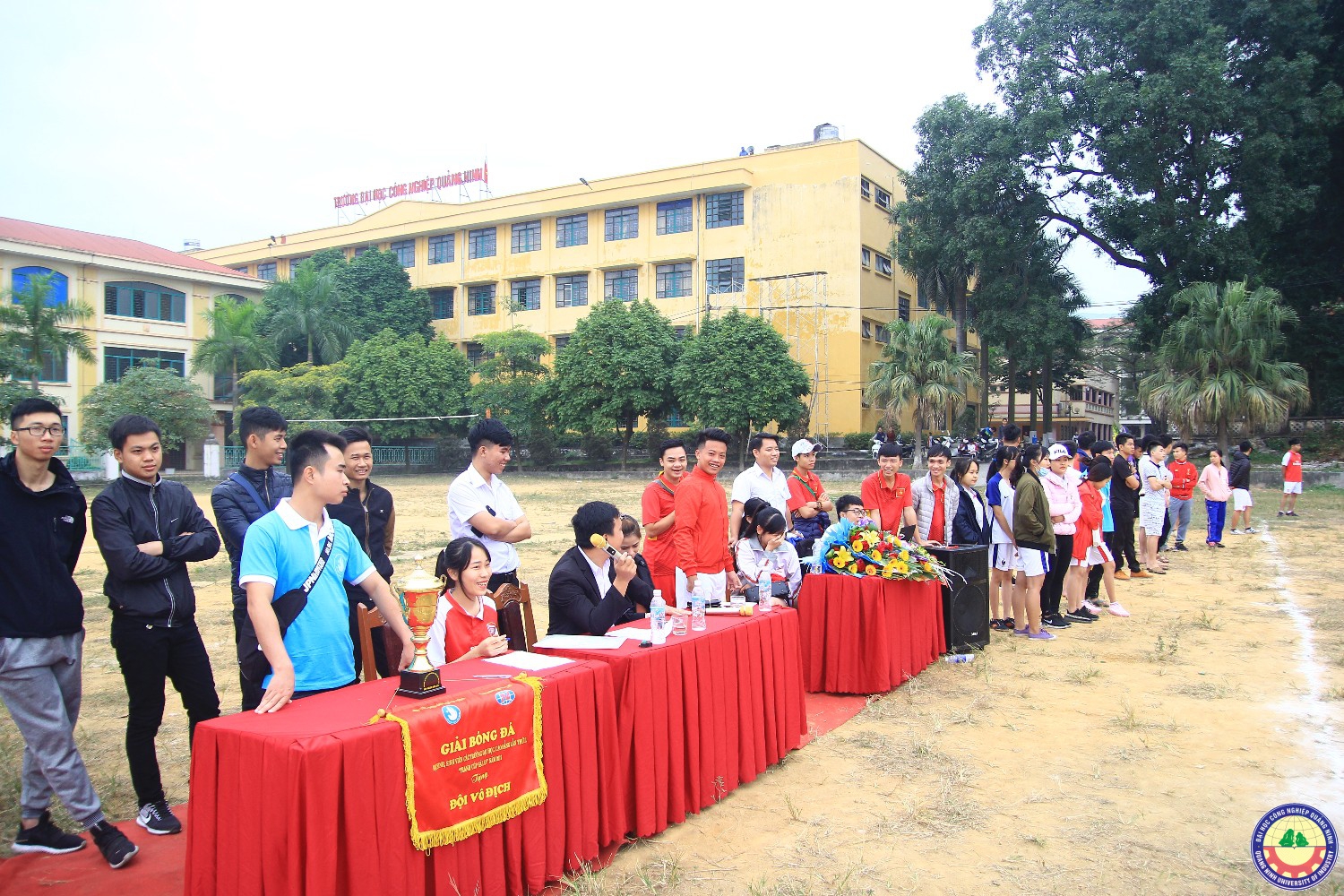 Giải bóng đá các câu lạc bộ hội sinh viên năm 2017