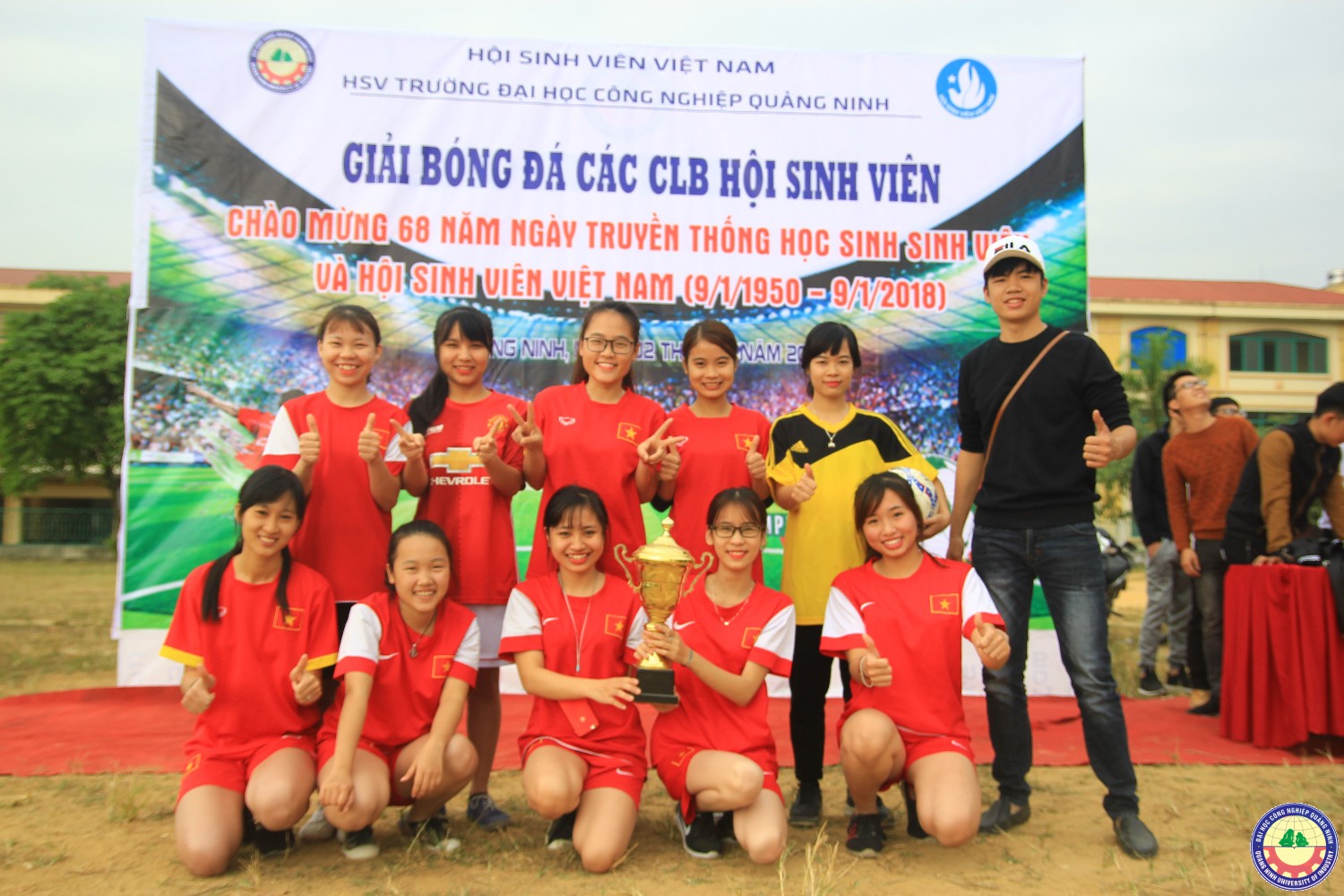 Giải bóng đá các câu lạc bộ hội sinh viên năm 2017