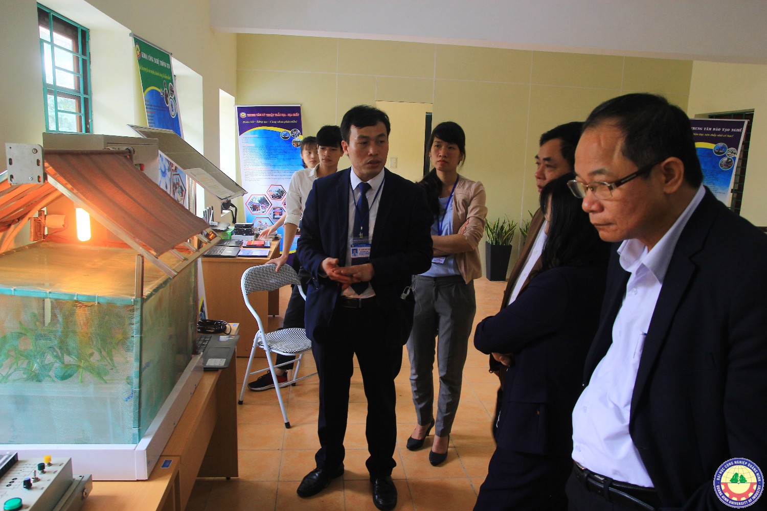Hội thảo liên kết gữa các trường THPT vs các trường đạ học cao đẳng và các tổ chức doanh nghệp nâng cao hiệu quả đào tạo và nghiên cứu khoa học công nghệ
