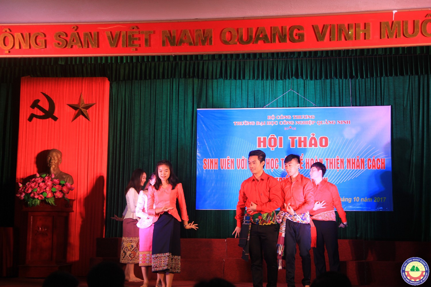 Hội thảo Sinh viên với việc học tập để hoàn thiện nhân cách phát triển bản thân
