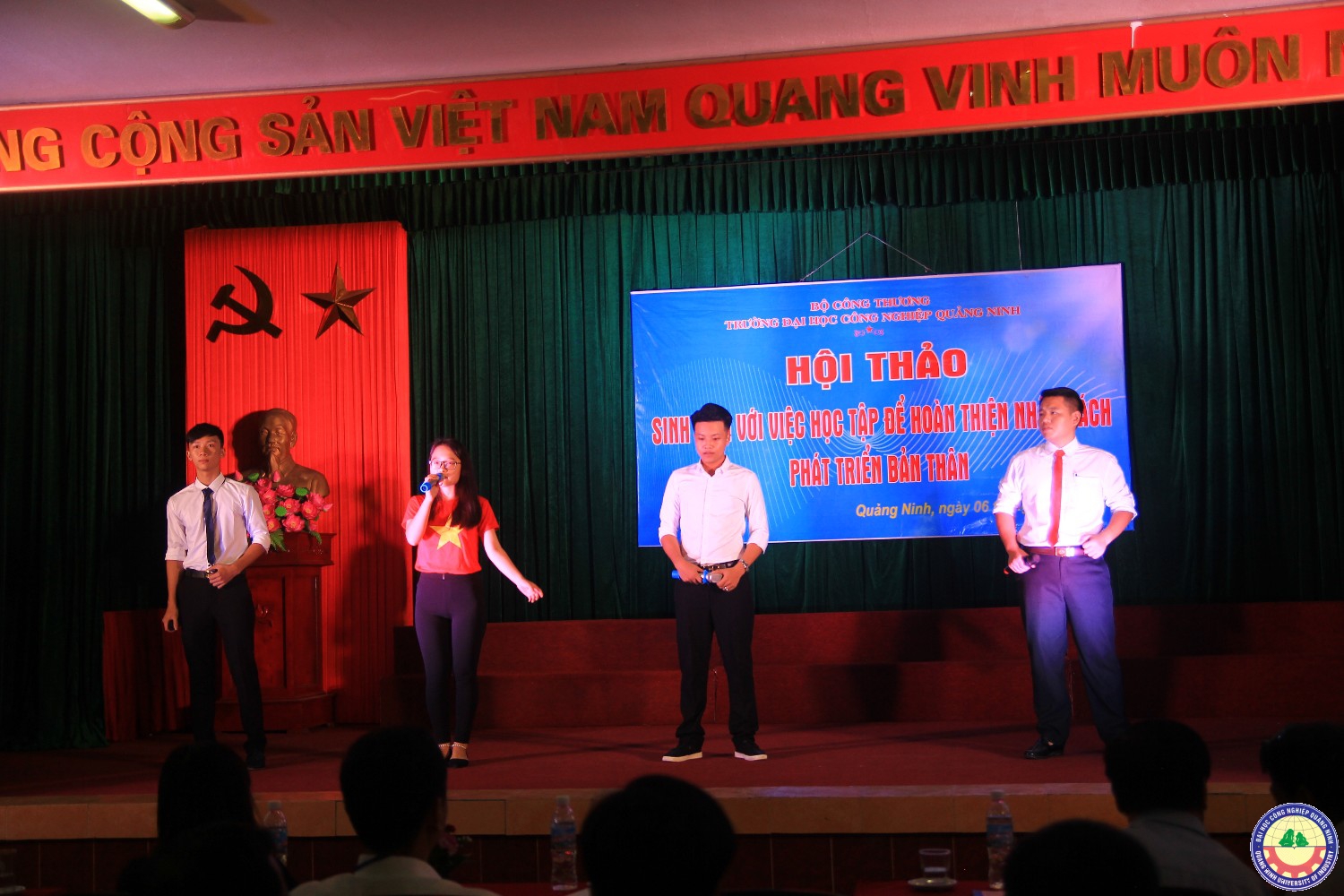 Hội thảo Sinh viên với việc học tập để hoàn thiện nhân cách phát triển bản thân