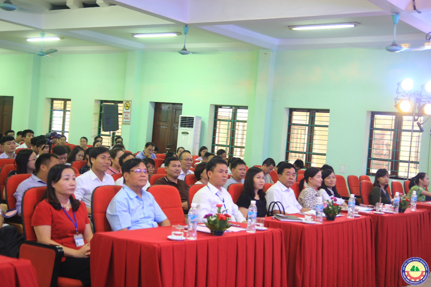 Hội thảo Sinh viên với việc học tập để hoàn thiện nhân cách phát triển bản thân