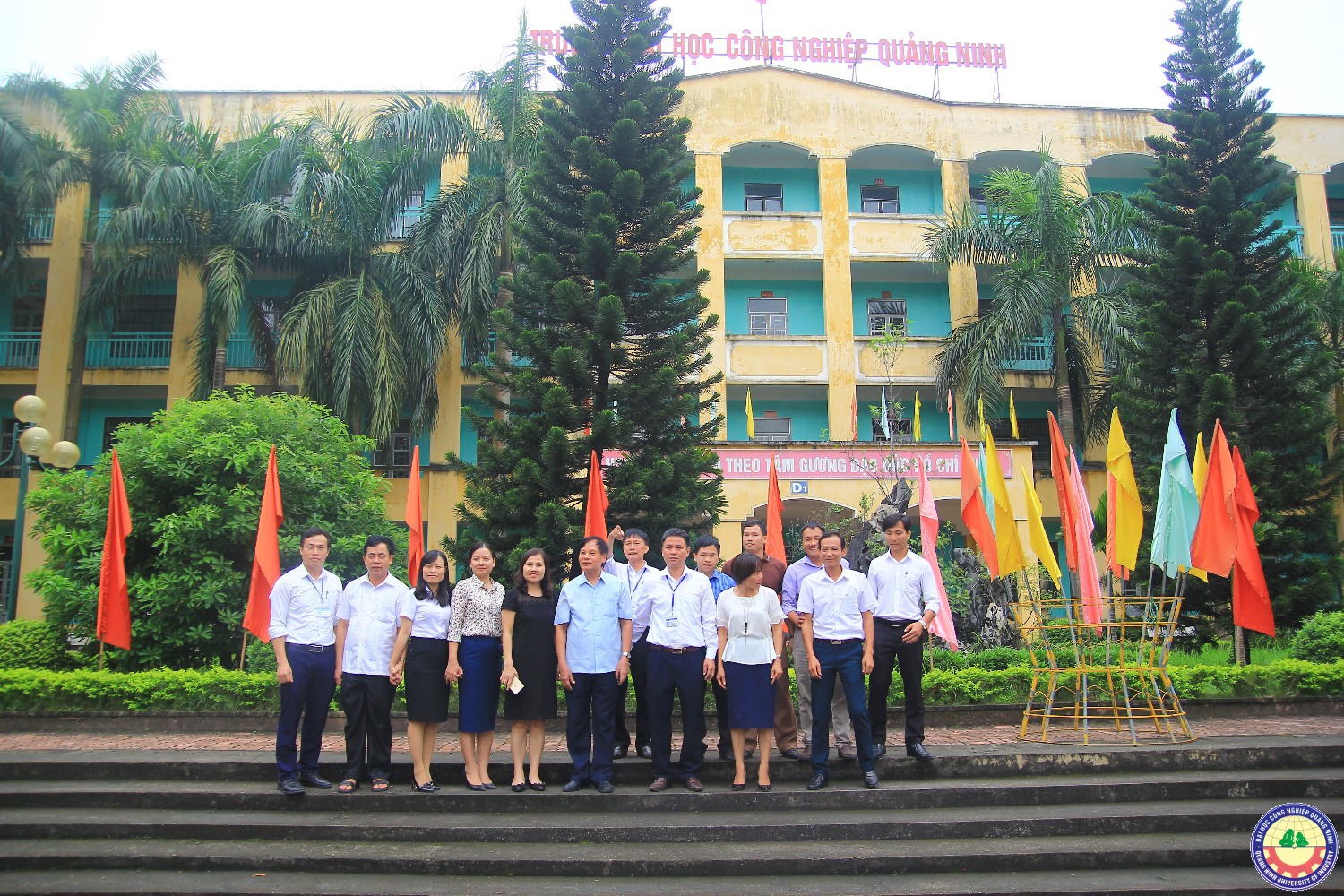 Hội thảo Sinh viên với việc học tập để hoàn thiện nhân cách phát triển bản thân