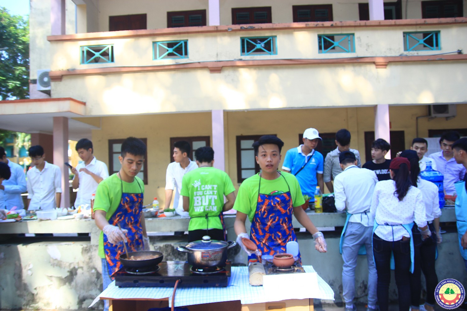 Hội thi nấu ăn chào mừng ngày 20/10 hội sinh viên trường