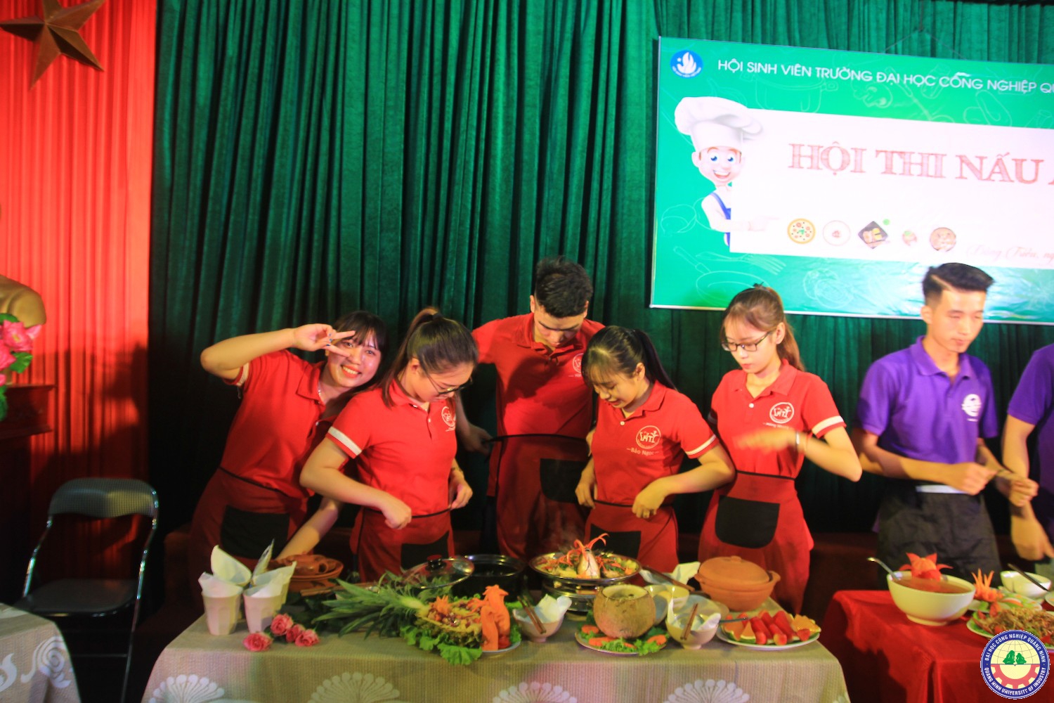 Hội thi nấu ăn chào mừng ngày 20/10 hội sinh viên trường