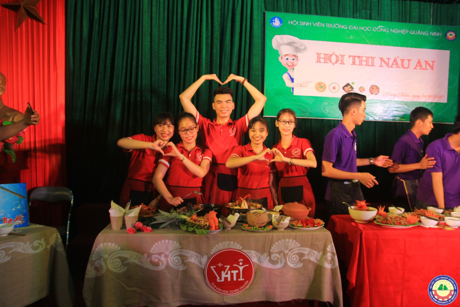 Hội thi nấu ăn chào mừng ngày 20/10 hội sinh viên trường
