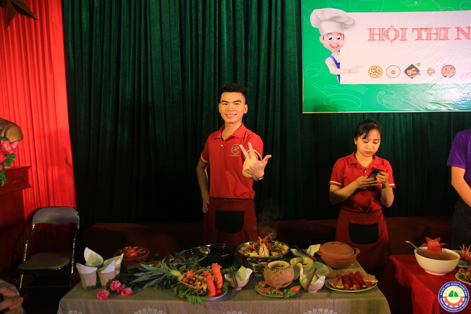 Hội thi nấu ăn chào mừng ngày 20/10 hội sinh viên trường