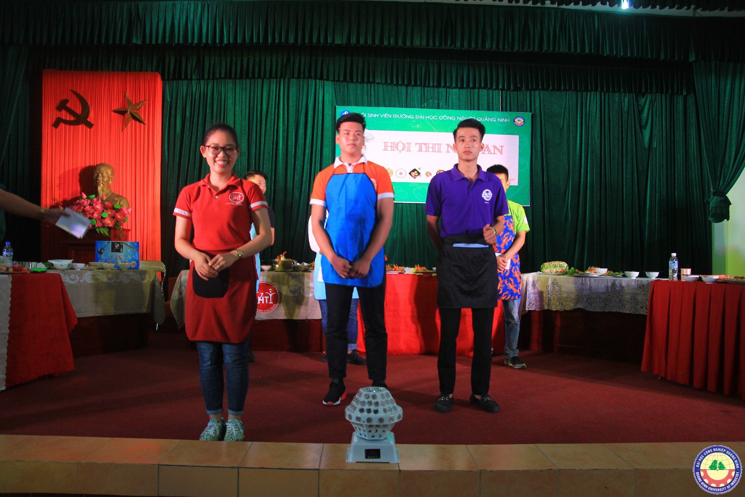 Hội thi nấu ăn chào mừng ngày 20/10 hội sinh viên trường
