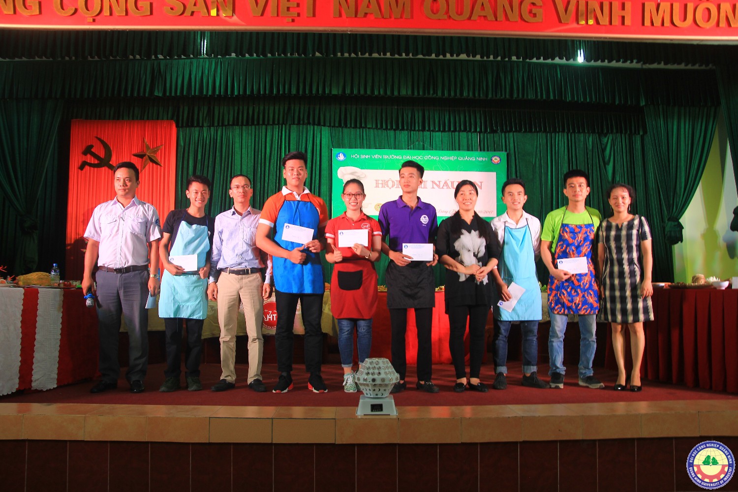 Hội thi nấu ăn chào mừng ngày 20/10 hội sinh viên trường