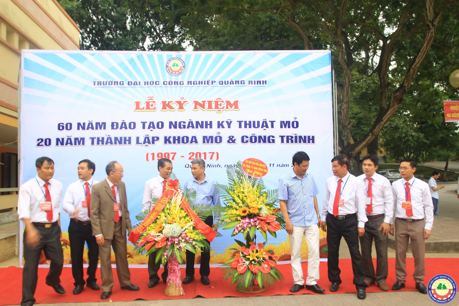 Kỉ niệm 20 năm thành lập khoa Mỏ-Công trình