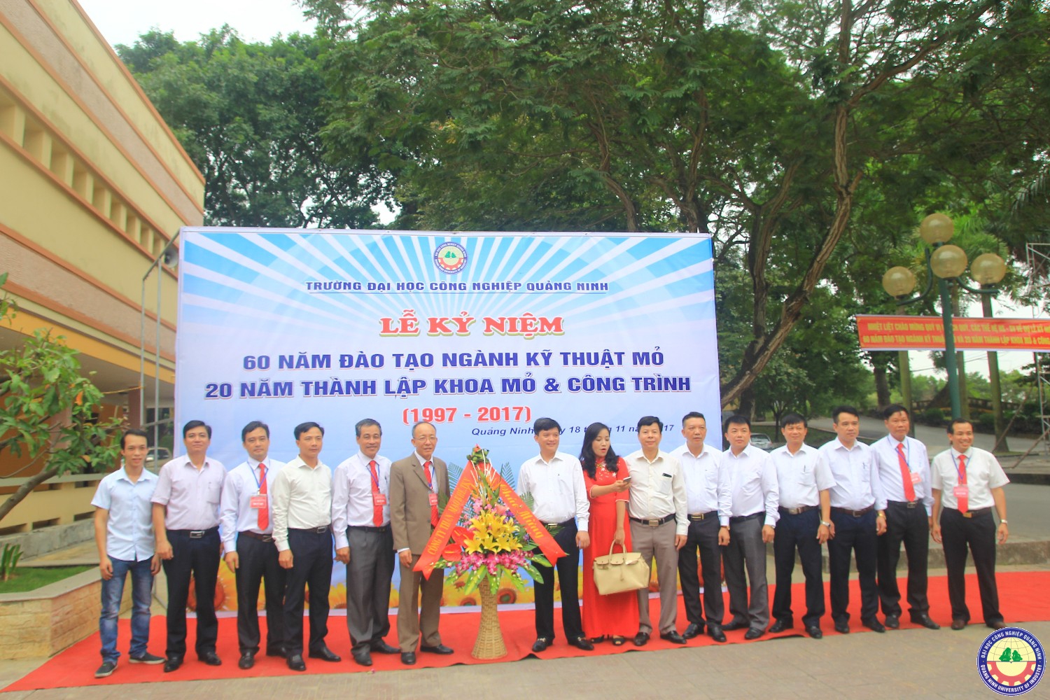 Kỉ niệm 20 năm thành lập khoa Mỏ-Công trình