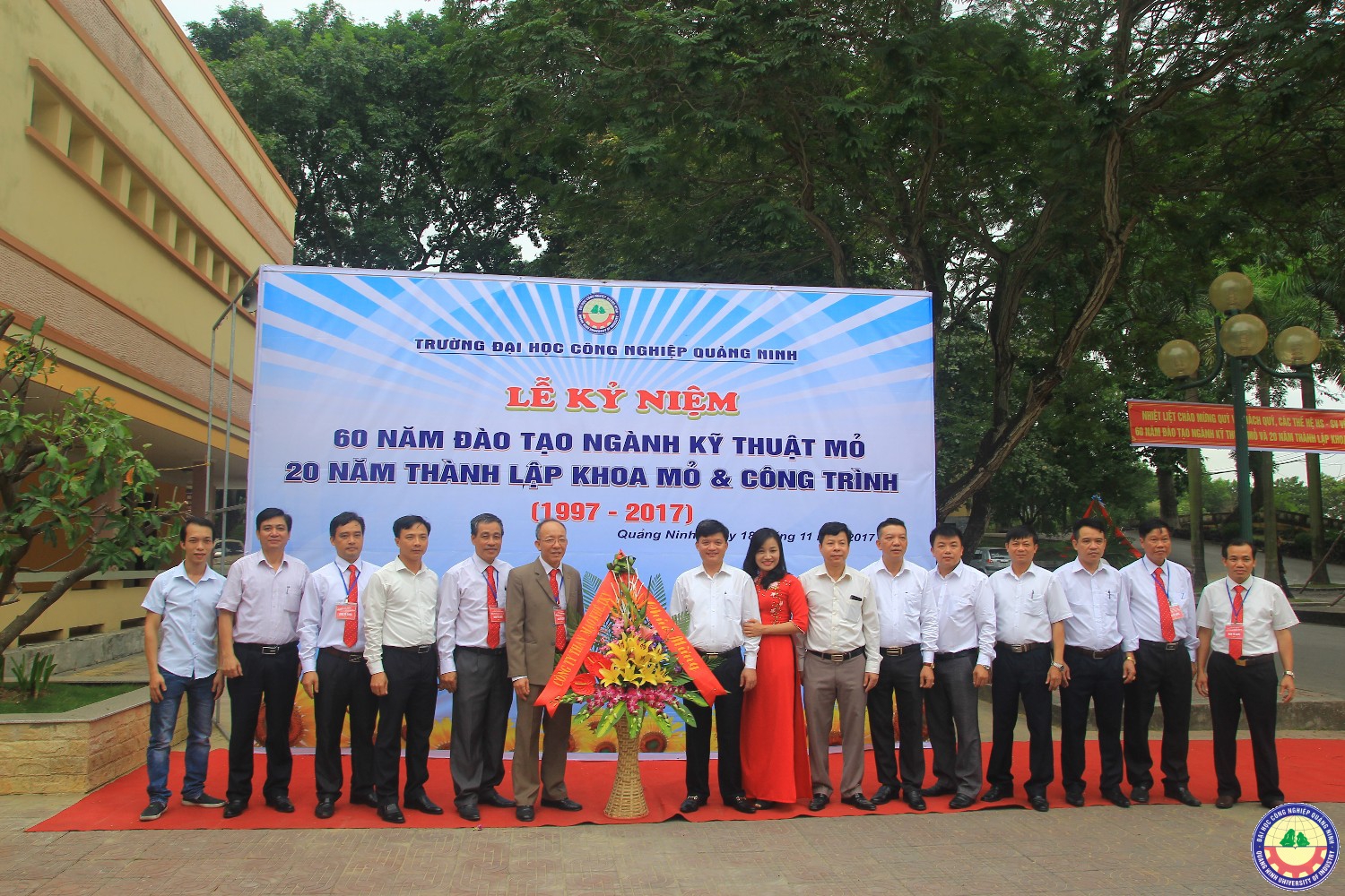 Kỉ niệm 20 năm thành lập khoa Mỏ-Công trình