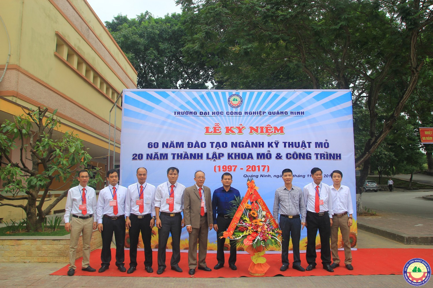 Kỉ niệm 20 năm thành lập khoa Mỏ-Công trình