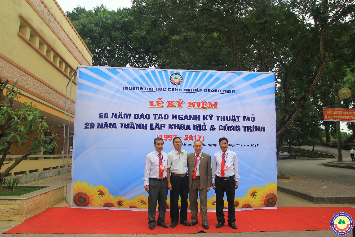 Kỉ niệm 20 năm thành lập khoa Mỏ-Công trình