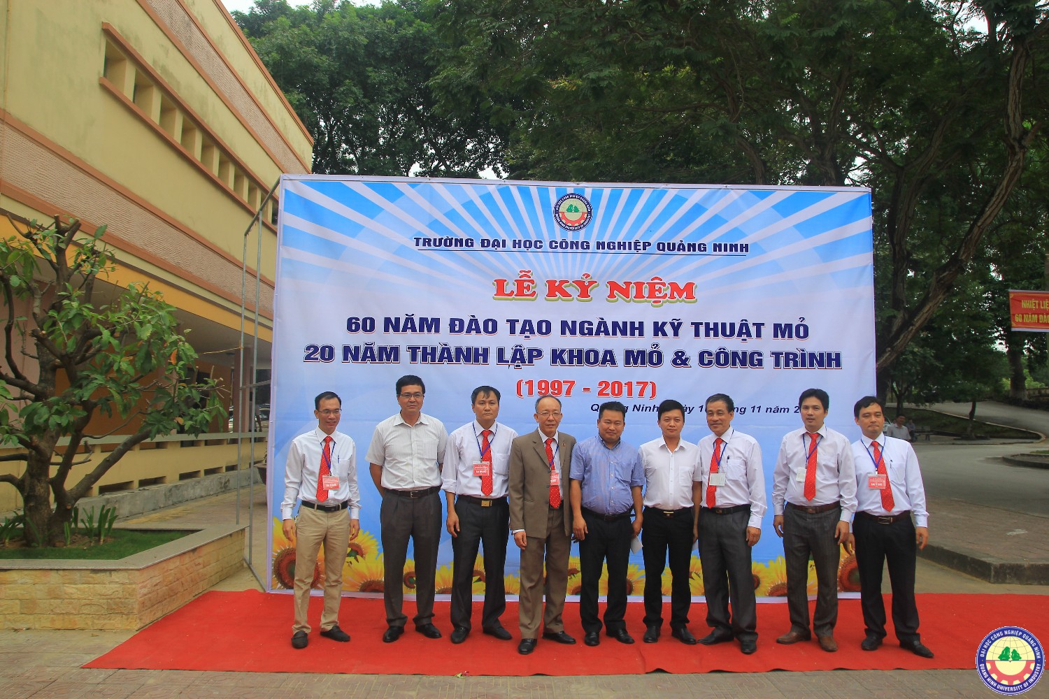 Kỉ niệm 20 năm thành lập khoa Mỏ-Công trình