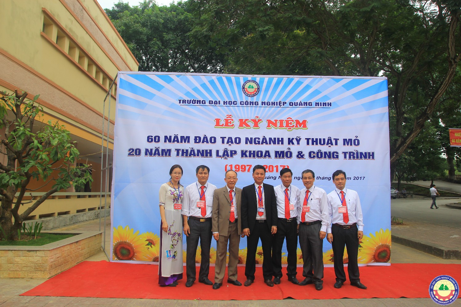 Kỉ niệm 20 năm thành lập khoa Mỏ-Công trình
