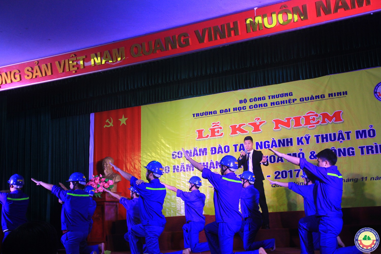 Kỉ niệm 20 năm thành lập khoa Mỏ-Công trình