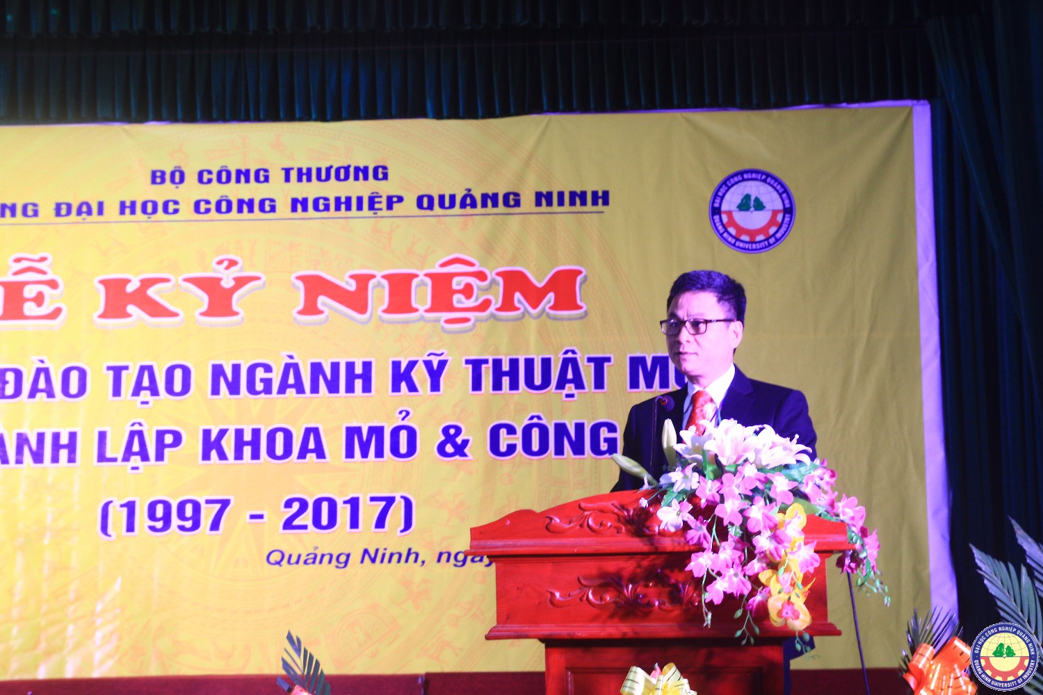 Kỉ niệm 20 năm thành lập khoa Mỏ-Công trình