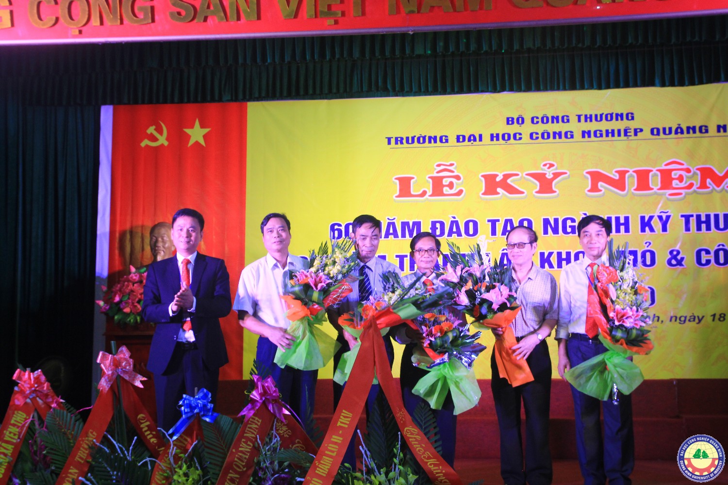 Kỉ niệm 20 năm thành lập khoa Mỏ-Công trình
