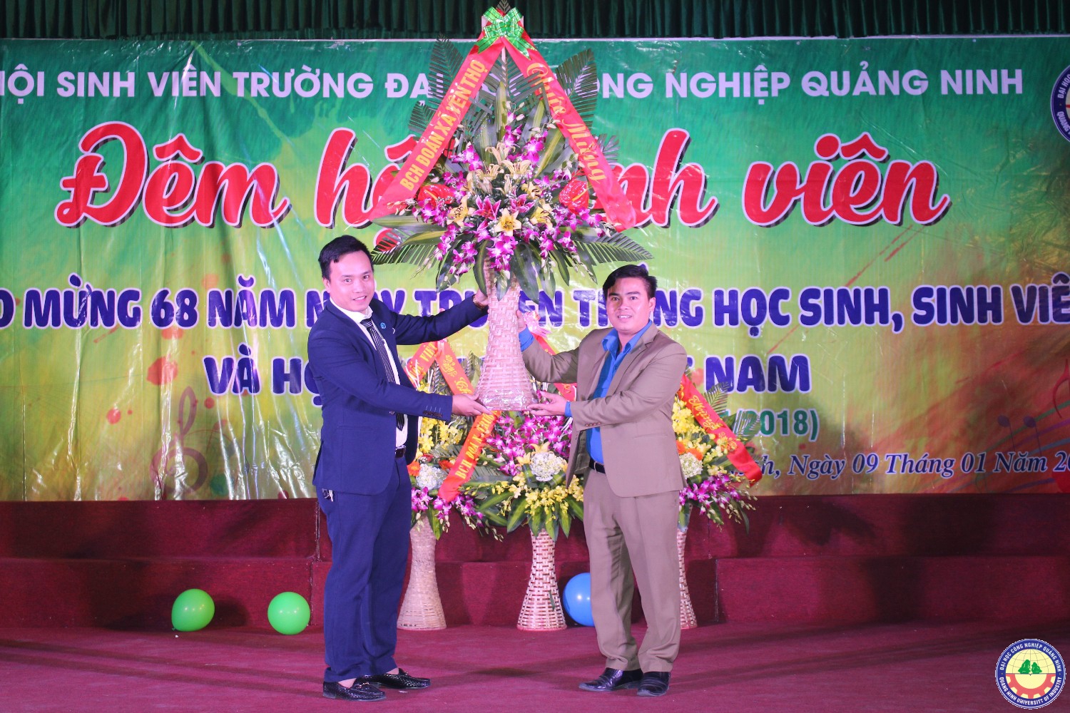Đêm hội sinh viên kỷ niệm 68 năm ngày truyền thống HSSV 9.1.2018