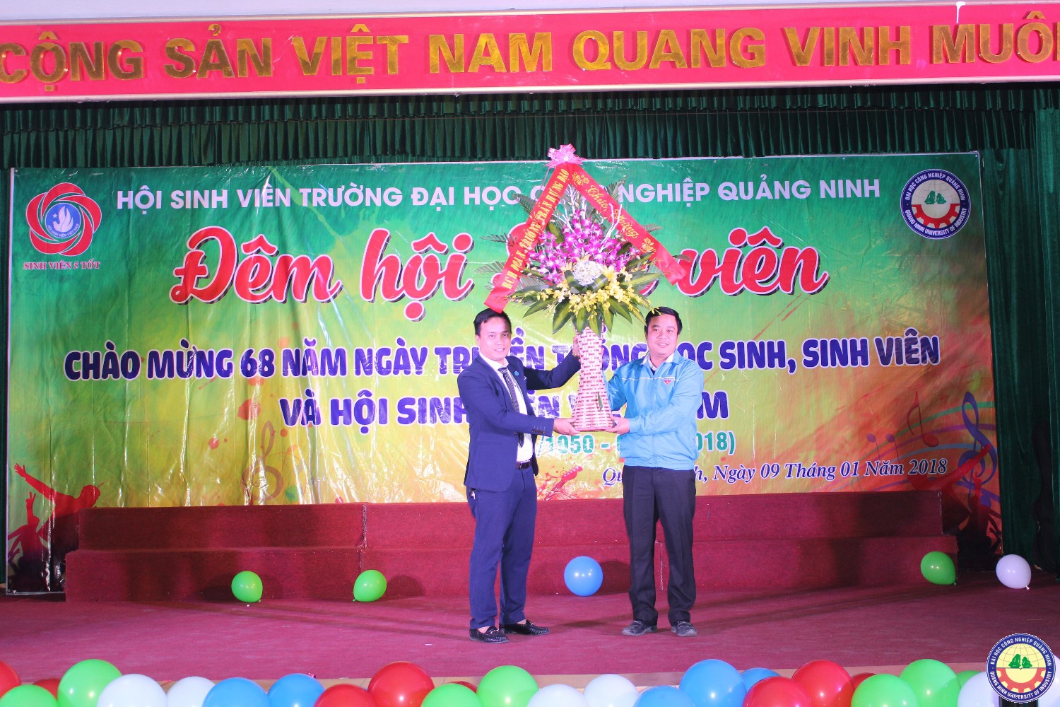 Đêm hội sinh viên kỷ niệm 68 năm ngày truyền thống HSSV 9.1.2018