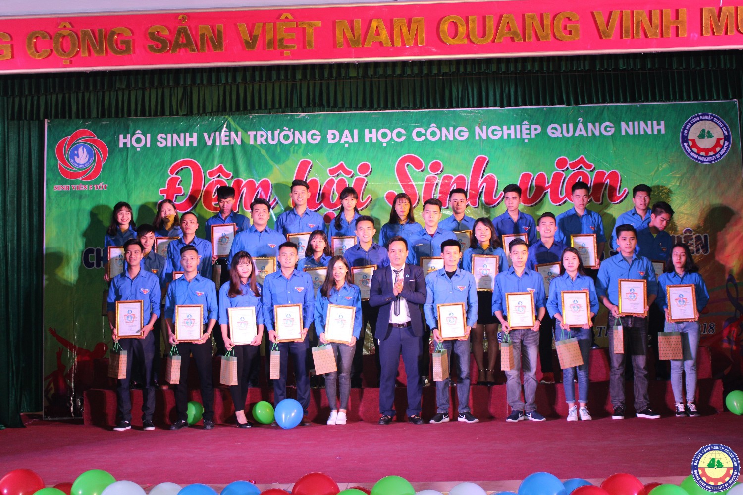 Đêm hội sinh viên kỷ niệm 68 năm ngày truyền thống HSSV 9.1.2018
