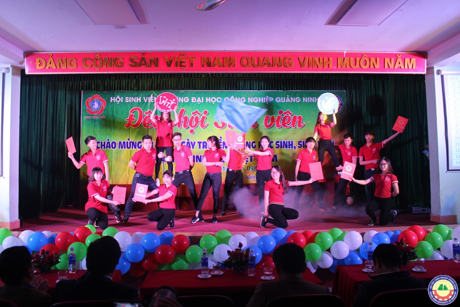 Đêm hội sinh viên kỷ niệm 68 năm ngày truyền thống HSSV 9.1.2018