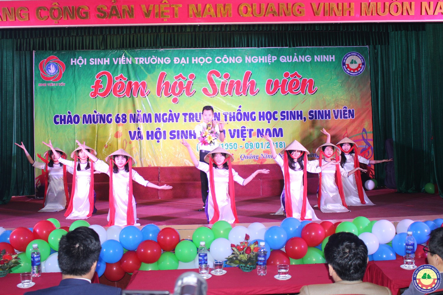 Đêm hội sinh viên kỷ niệm 68 năm ngày truyền thống HSSV 9.1.2018