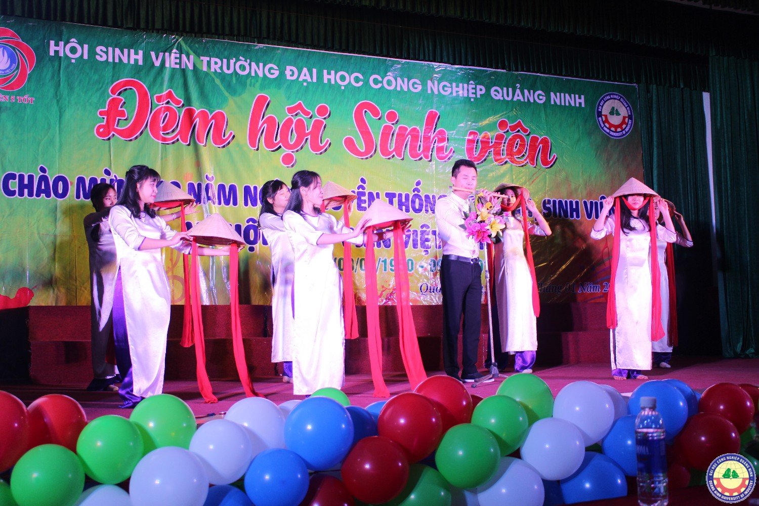 Đêm hội sinh viên kỷ niệm 68 năm ngày truyền thống HSSV 9.1.2018