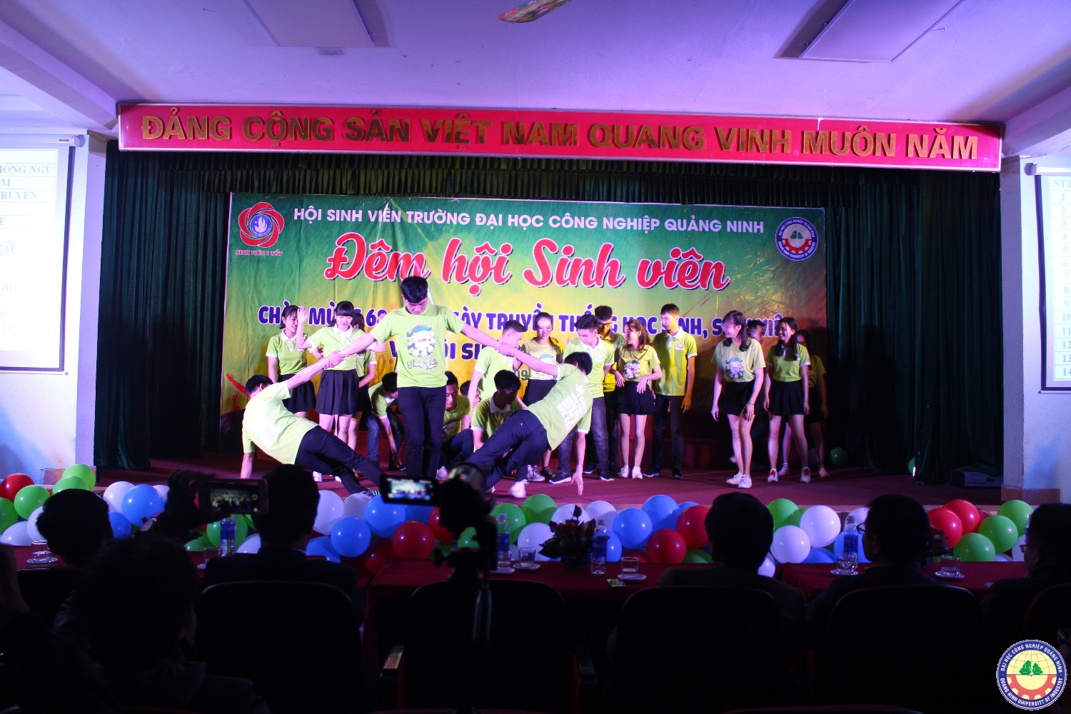 Đêm hội sinh viên kỷ niệm 68 năm ngày truyền thống HSSV 9.1.2018