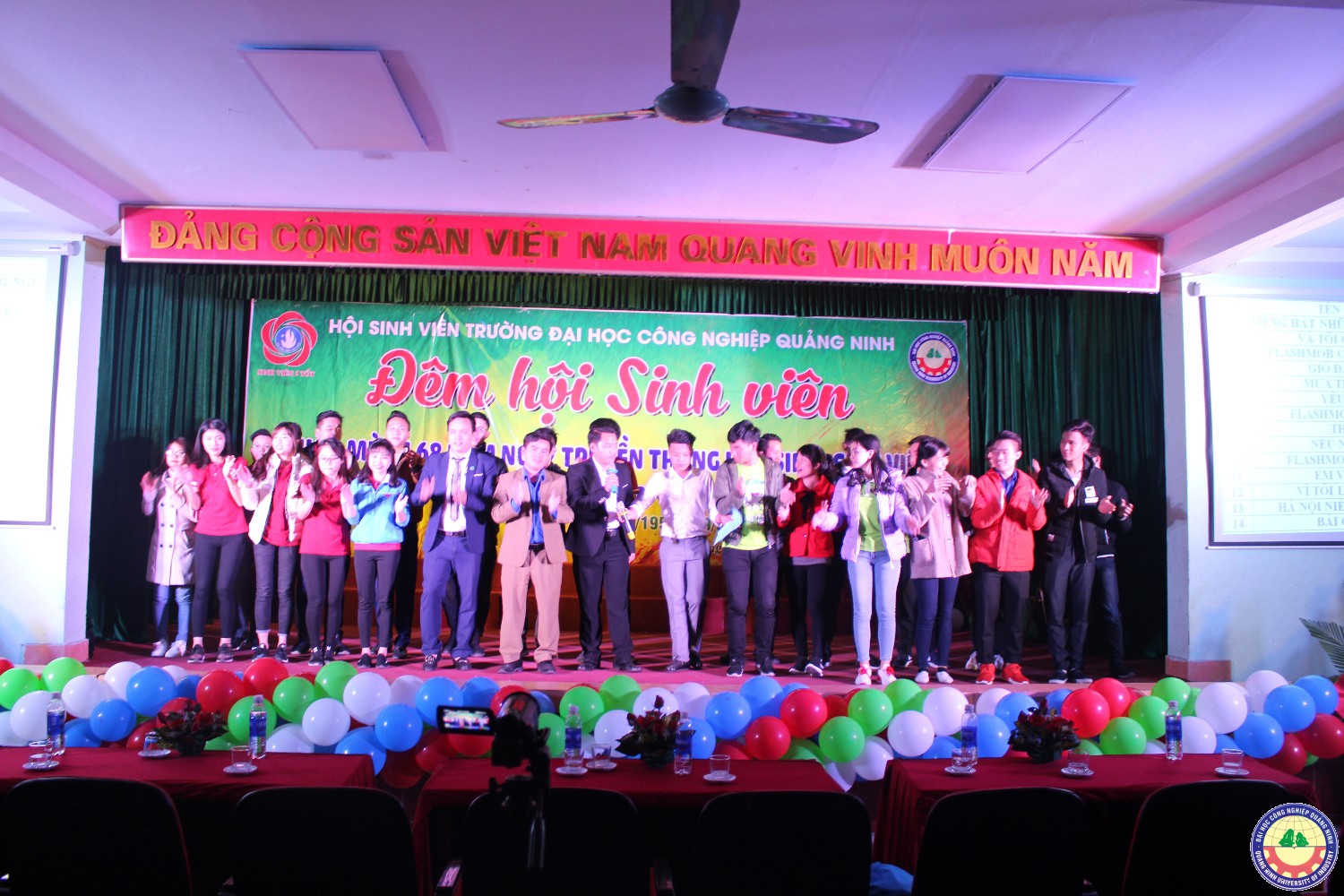 Đêm hội sinh viên kỷ niệm 68 năm ngày truyền thống HSSV 9.1.2018
