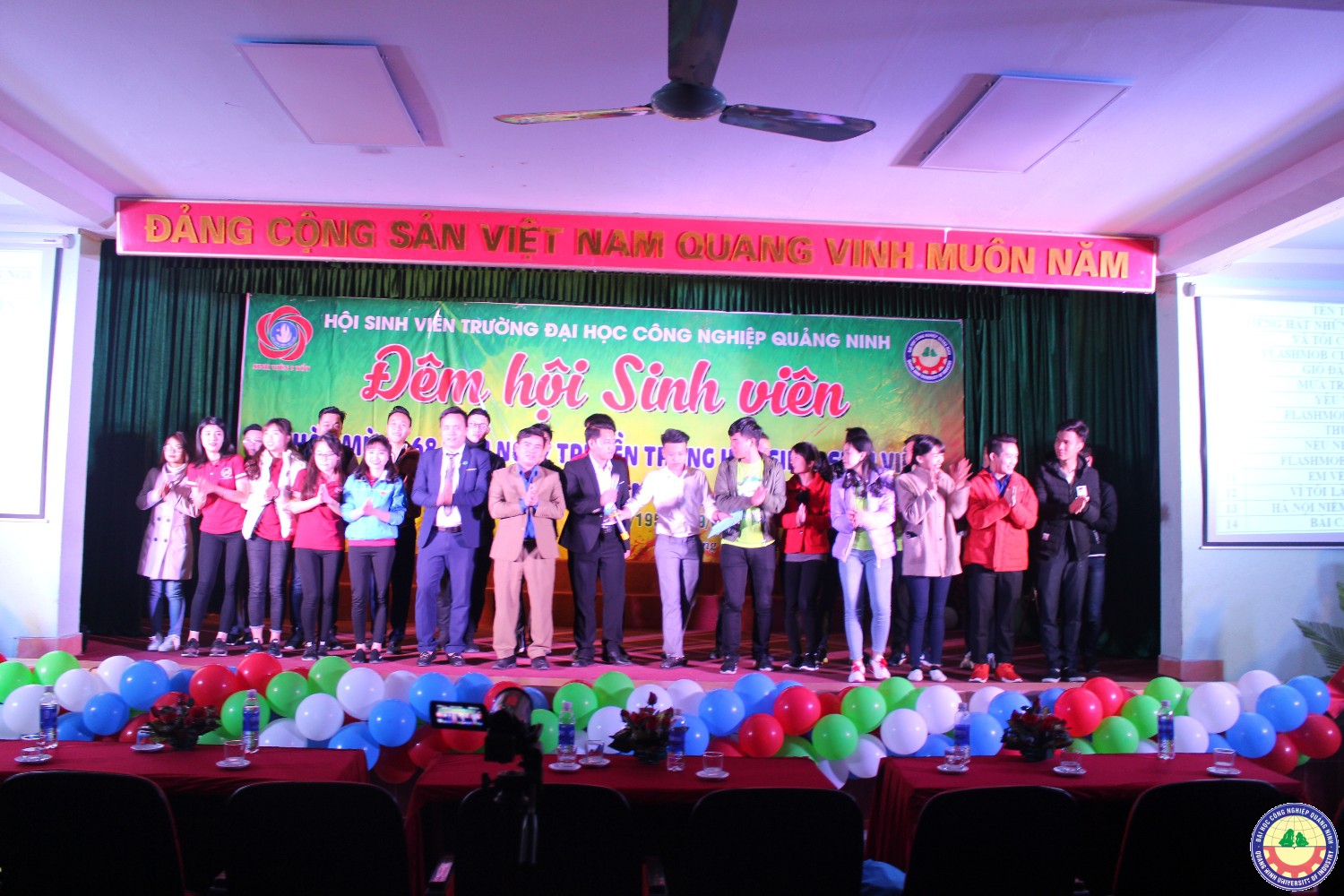 Đêm hội sinh viên kỷ niệm 68 năm ngày truyền thống HSSV 9.1.2018