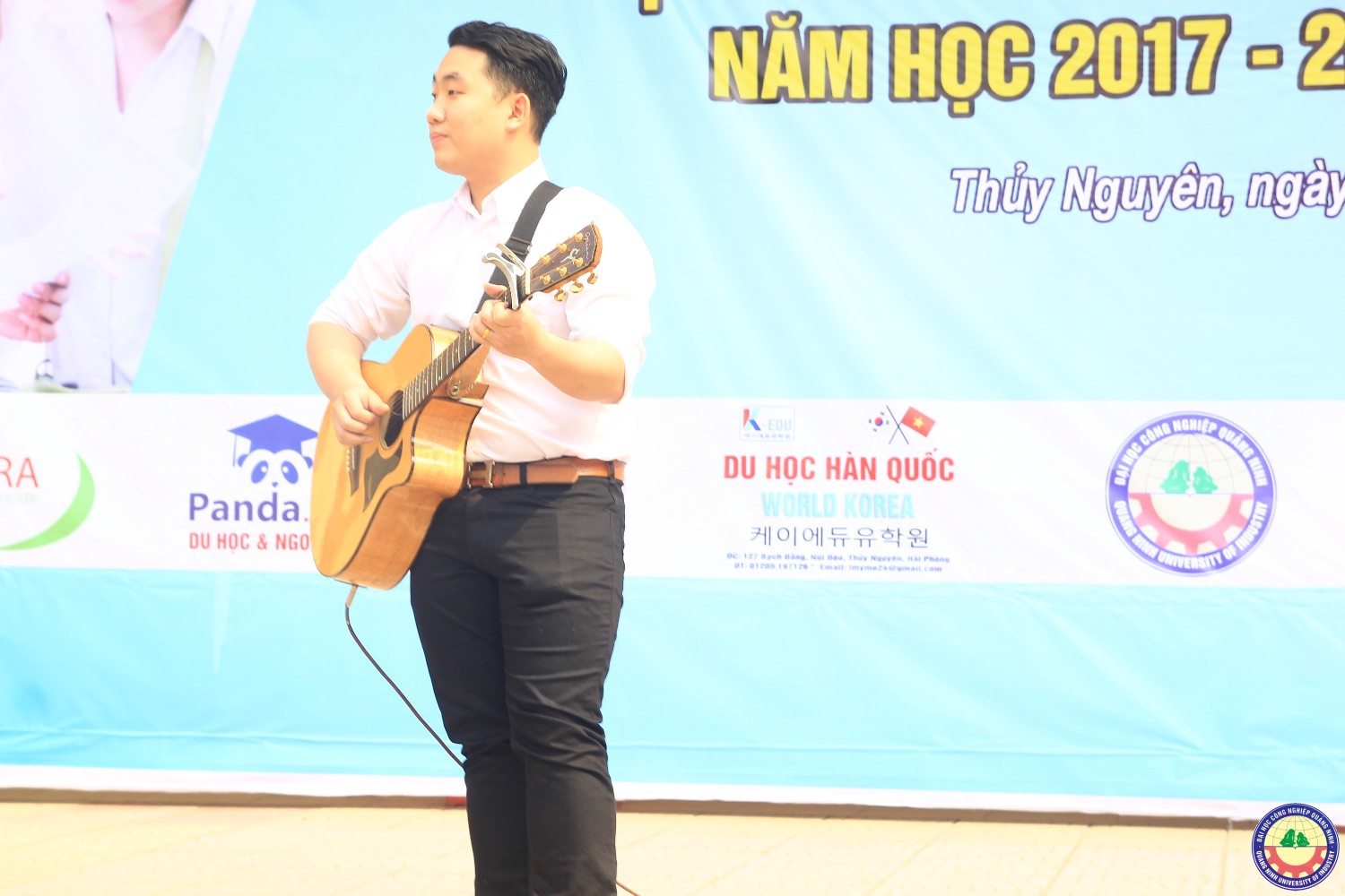 Giao lưu văn nghệ kết hợp với tuyển sinh tại trường 25/10 Thủy Nguyên - Hải Phòng