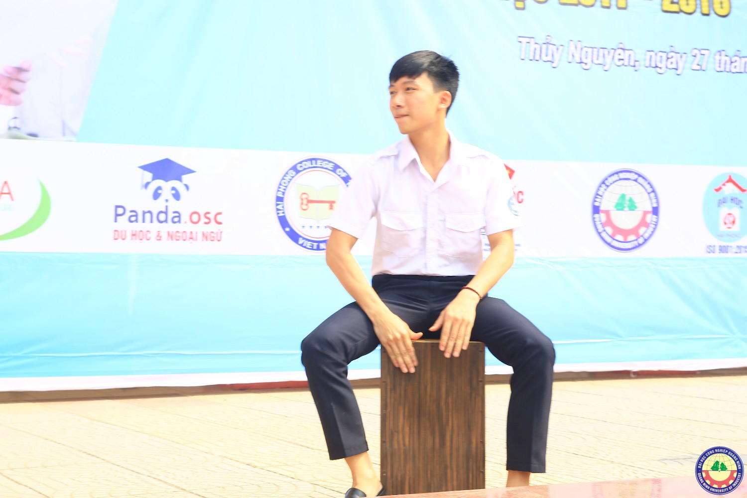 Giao lưu văn nghệ kết hợp với tuyển sinh tại trường 25/10 Thủy Nguyên - Hải Phòng