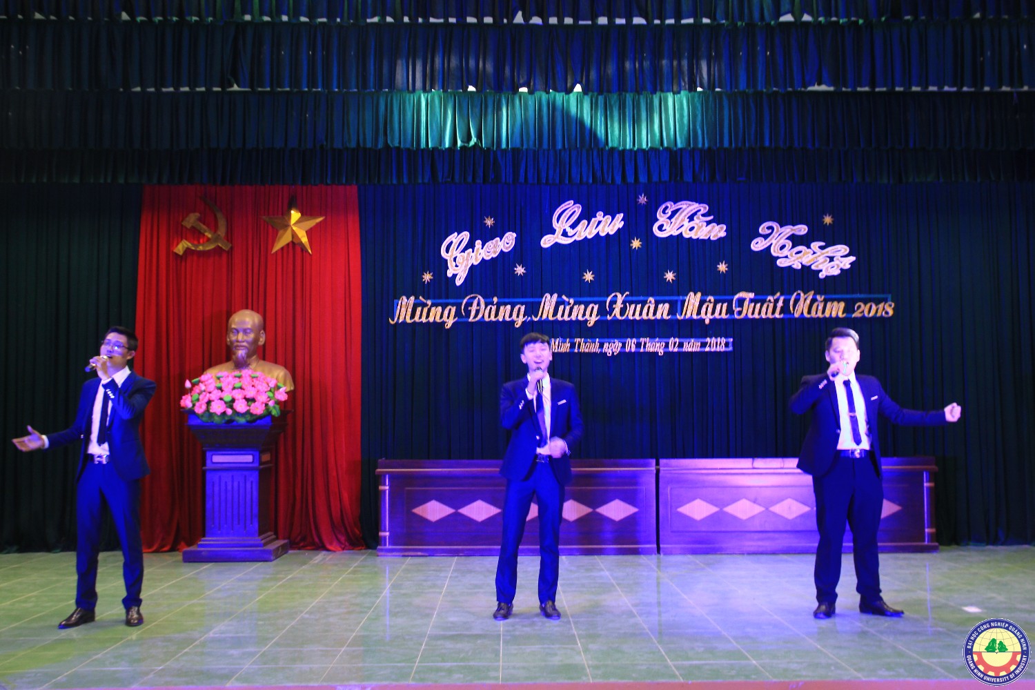 Giao lưu văn nghệ mừng Đảng - mừng xuân