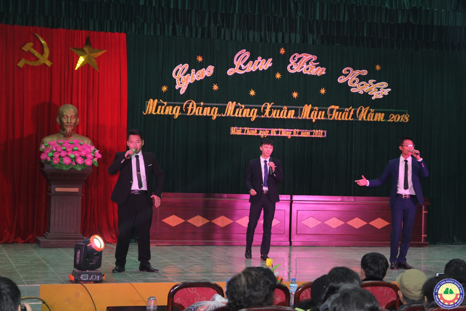 Giao lưu văn nghệ mừng Đảng - mừng xuân
