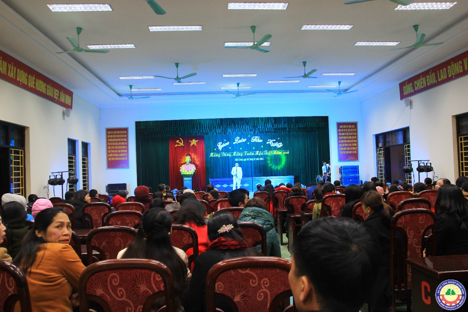 Giao lưu văn nghệ mừng Đảng - mừng xuân