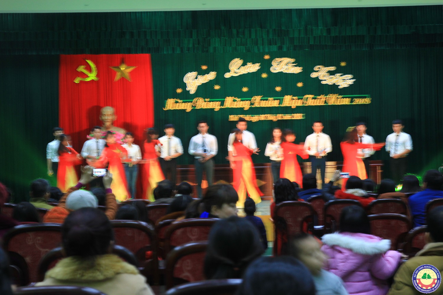 Giao lưu văn nghệ mừng Đảng - mừng xuân