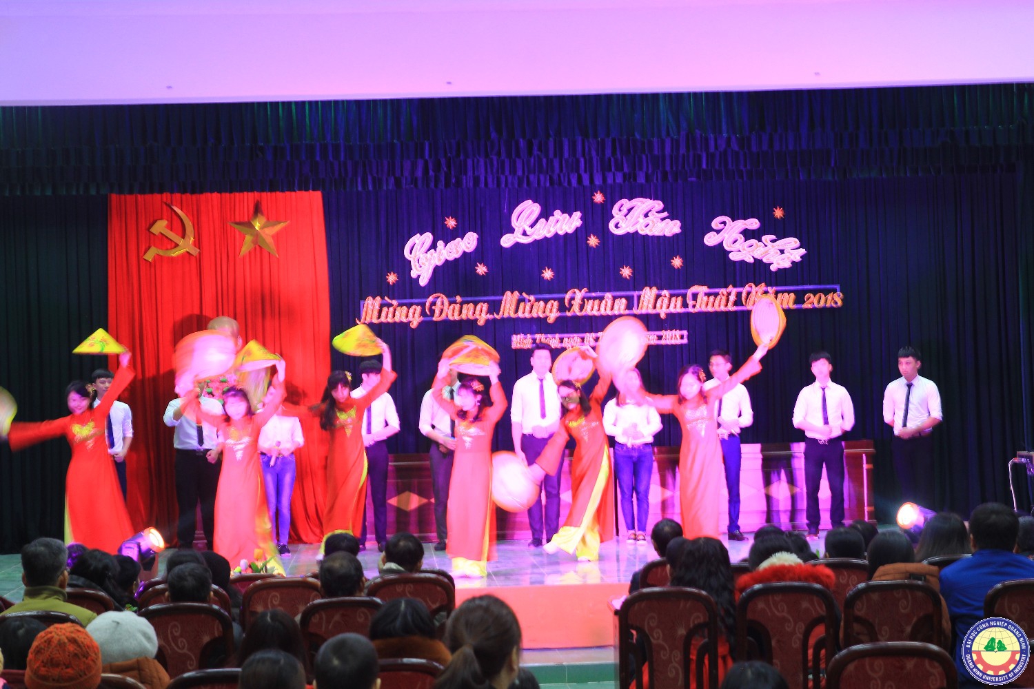 Giao lưu văn nghệ mừng Đảng - mừng xuân