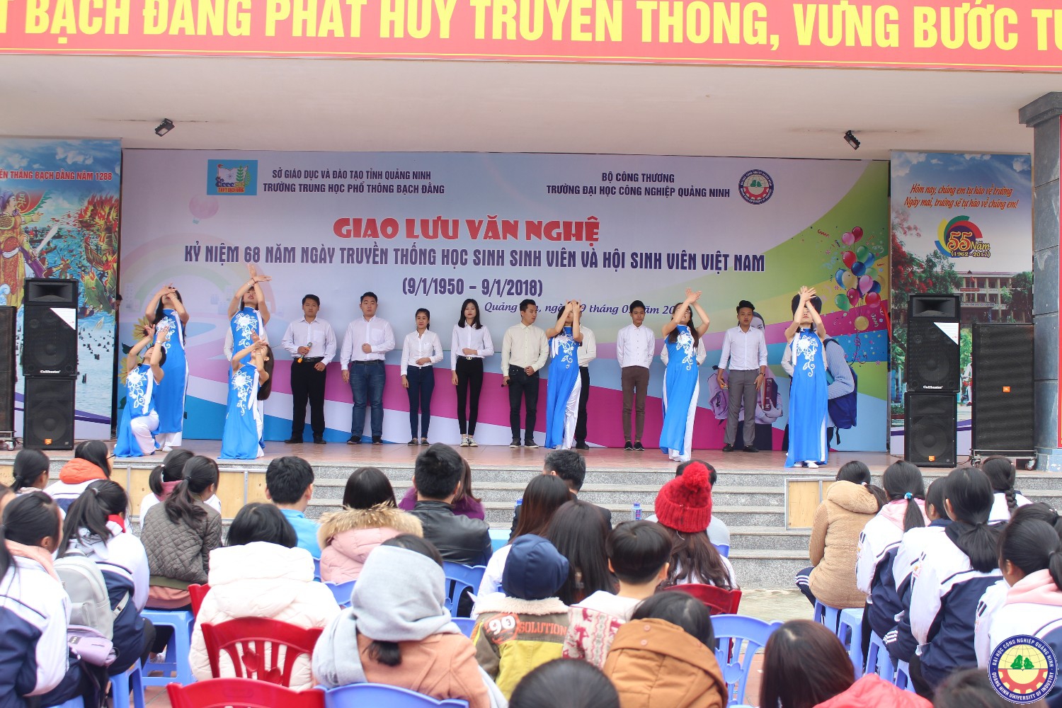 Giao lưu văn nghệ - tuyển sinh giữa trường ĐHCNQN và trường THPT Bạch Đằng (Quảng Yên) 9.1..2018