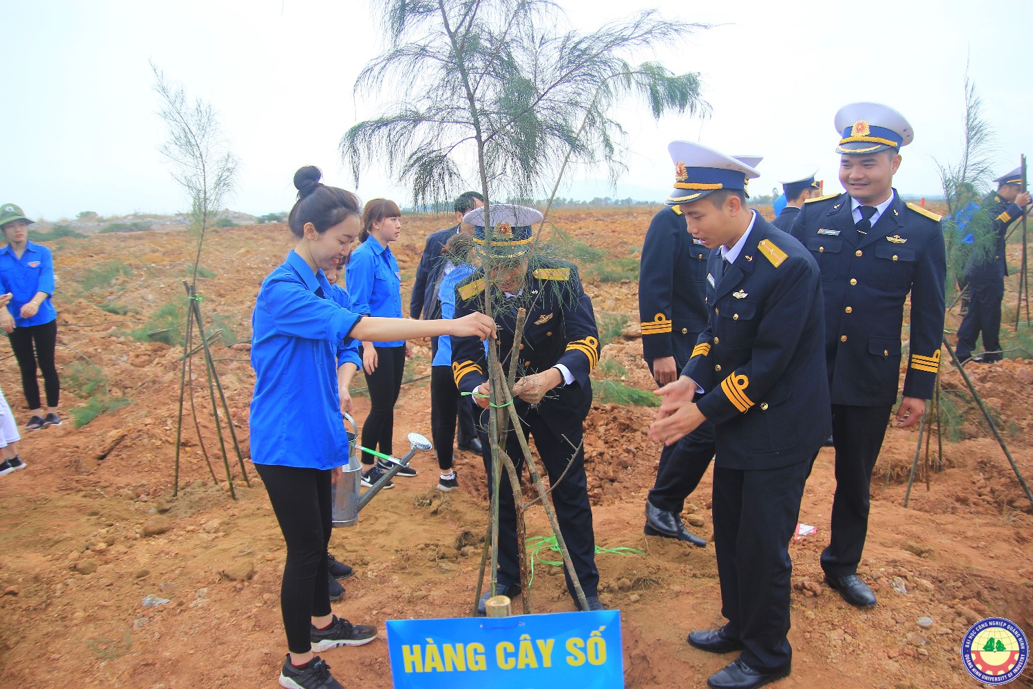 Hội sinh viên trường tham gia khởi động tháng thanh niên do TW Hội phát động