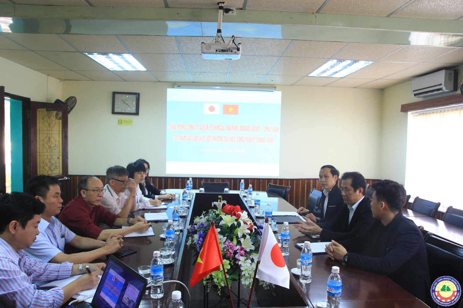 Công ty Asean Nhật Bản tới thăm và làm việc với nhà trường