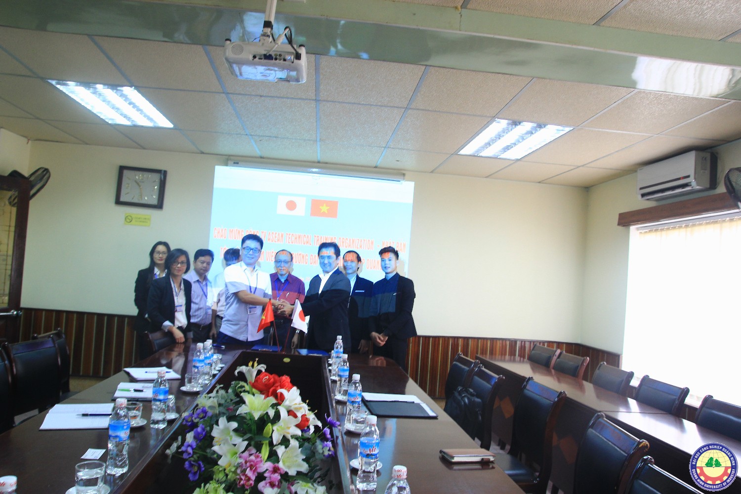 Công ty Asean Nhật Bản tới thăm và làm việc với nhà trường