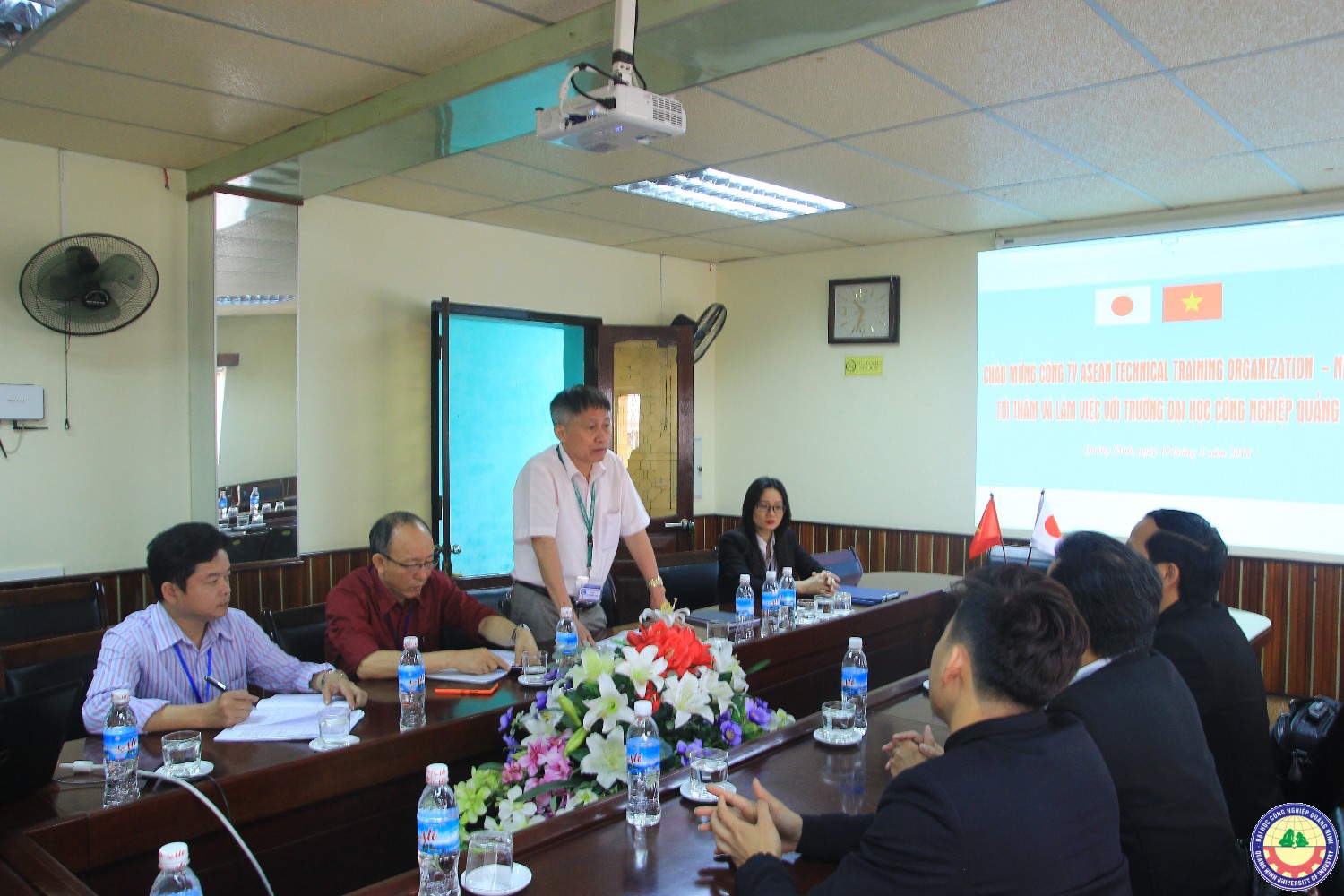 Công ty Asean Nhật Bản tới thăm và làm việc với nhà trường